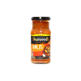 Sharwood's Balti Sauce 420g: the glass jar with black lid and front label shown.